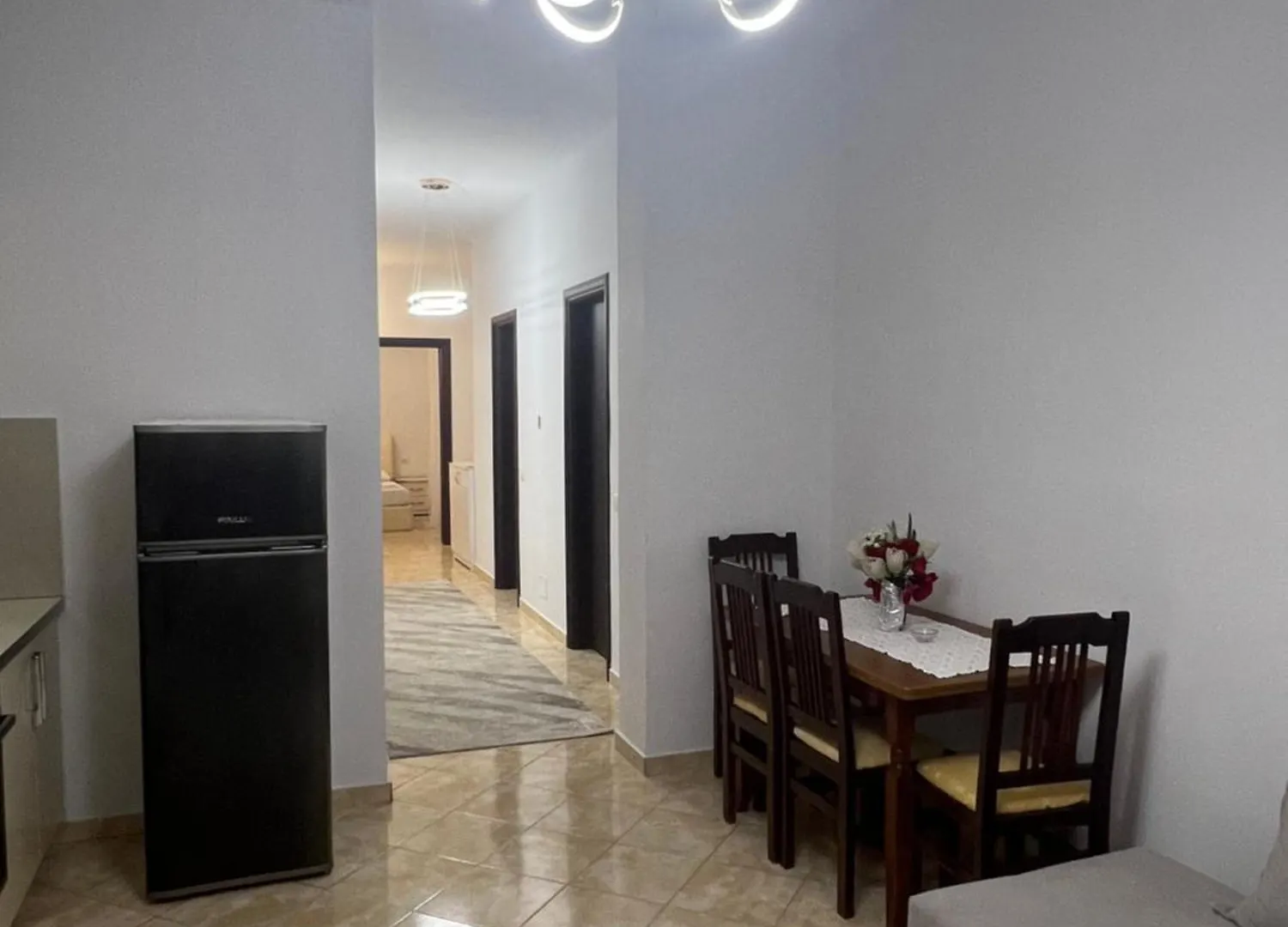Apartments Megi Saranda 0*,